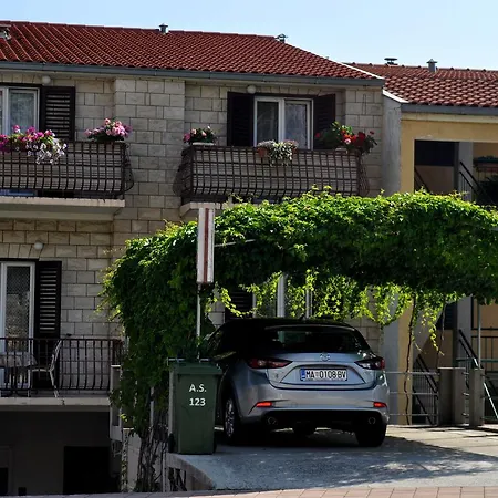 Ljubica דירה