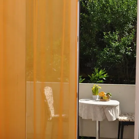 Ljubica アパート